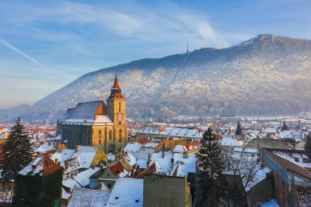 Ferienwohnung Vintage Apartament ,, Nicolux,, Centrul Vechi- Brașov Exterior foto